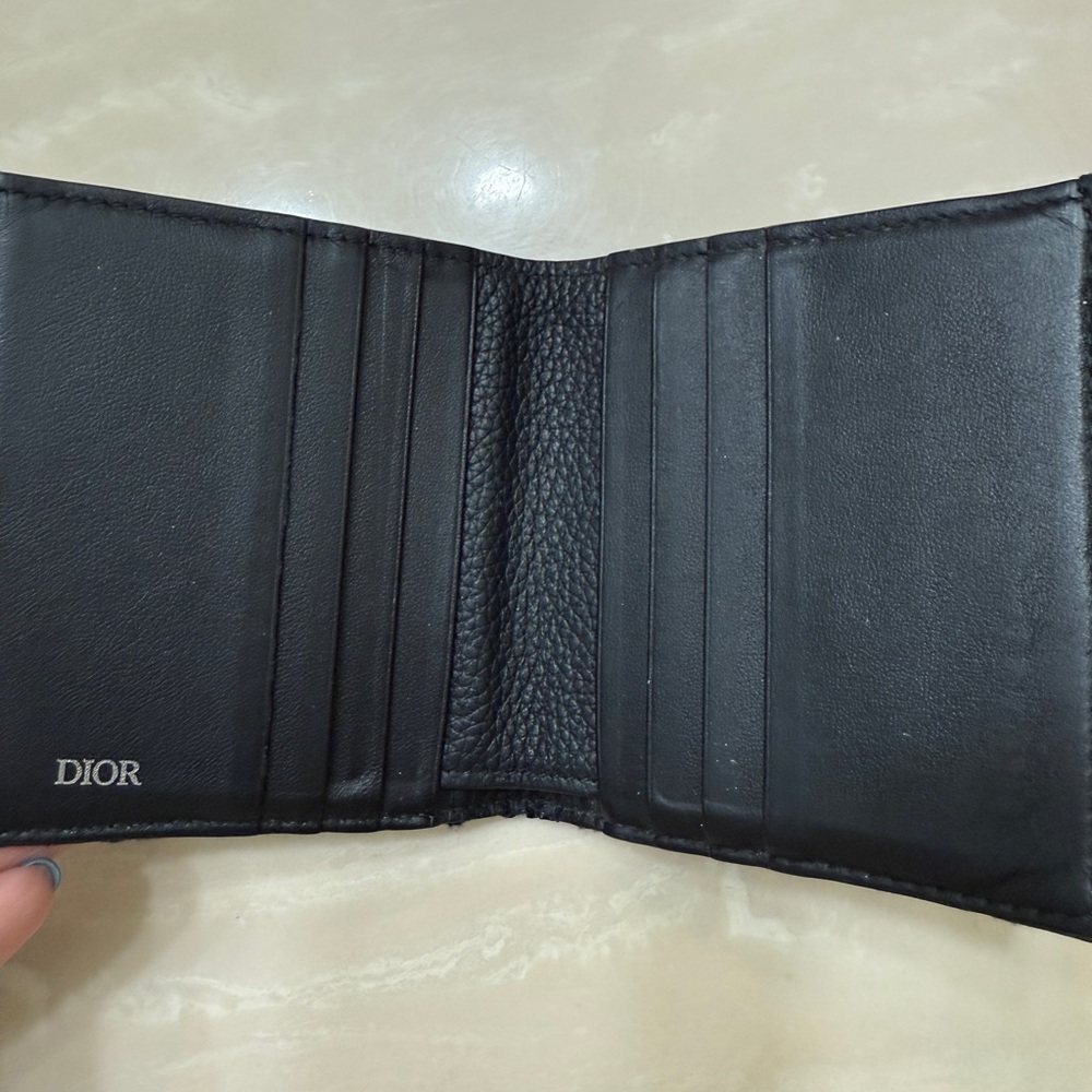 Dior Black Textured Black Wallet - Picture 5 of 8